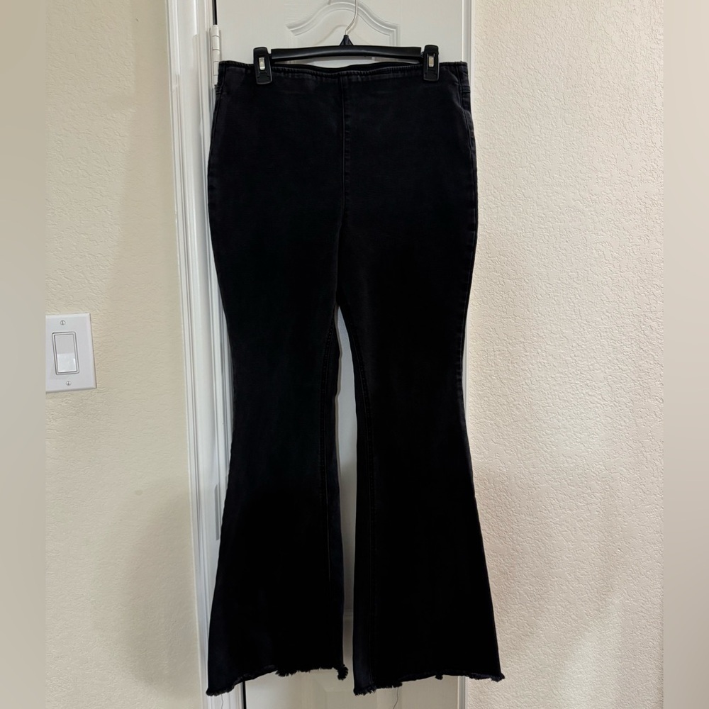 Knox Rose Black Denim Pants Jeans Flare  Leg Bohemian Large Stretchy 12 14 - Picture 2 of 5